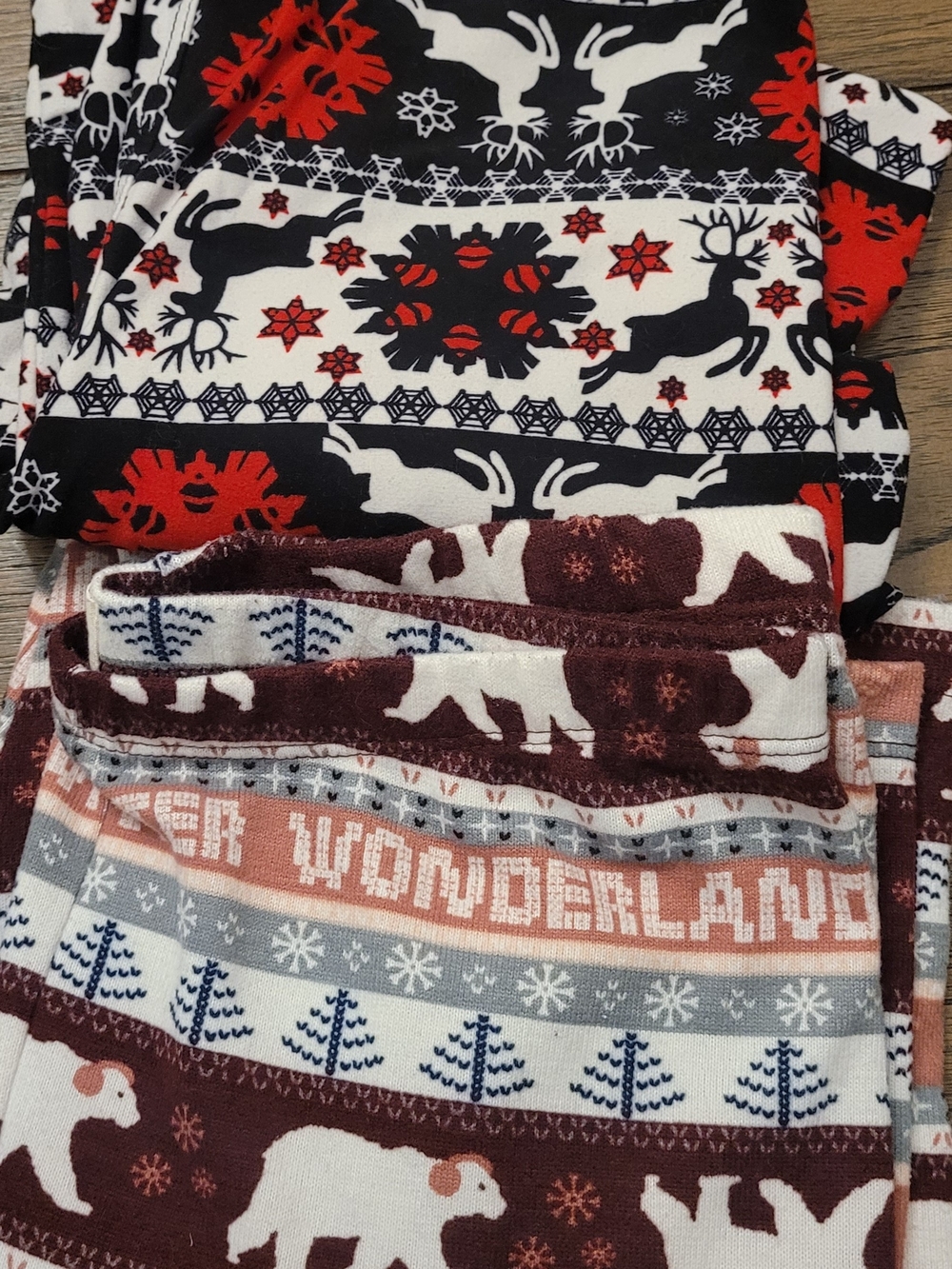 Cozy Holiday Reindeer & Polar Bear Knit Leggings - Red, Black, White